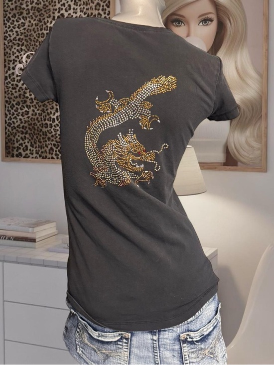 Tops - ❌SOLD❌Black & gold rhinestone dragon V-neck t-shirt